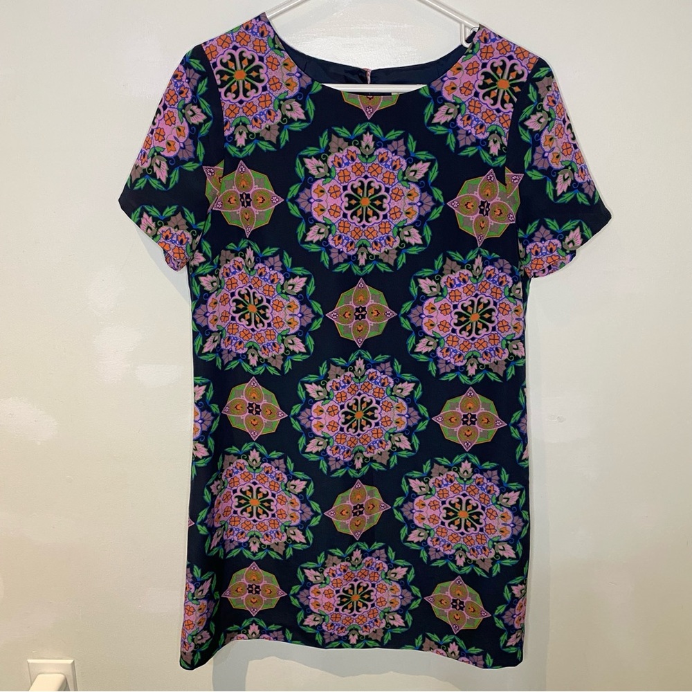 J. Crew Women’s 6 Petite Medallion Geometric Floral Gallery Shift Mini Dress